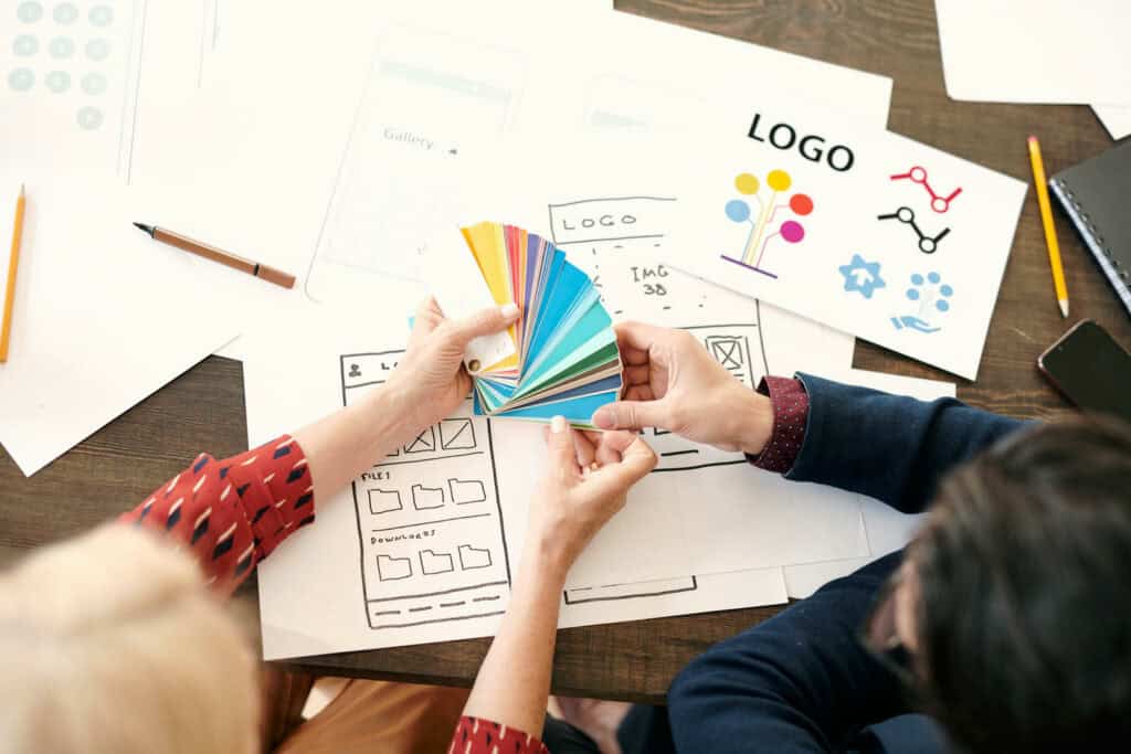 團體服訂製LOGO顏色搭配訣竅!
